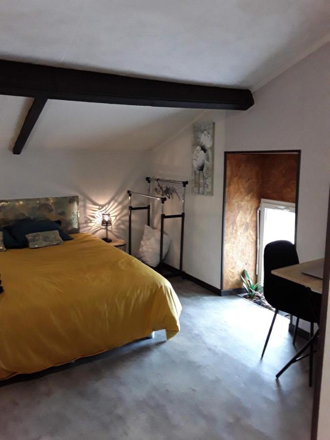 La Chambre D'A Cote Doulezon Buitenkant foto